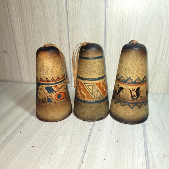 Vtg Native American Southwestern Tribal Patterned Pottery Bells Kokopelli Set 3 - Picture 1 of 5